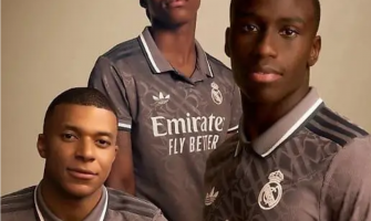 Hráči Realu Madrid si zkouší nové dresy